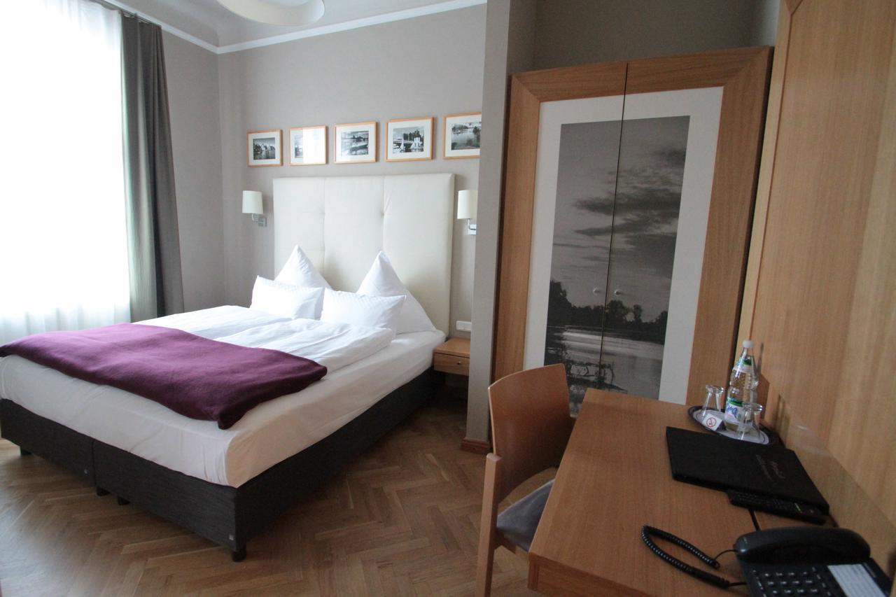 Hotel Am Molkenmarkt Brandenburg  Esterno foto