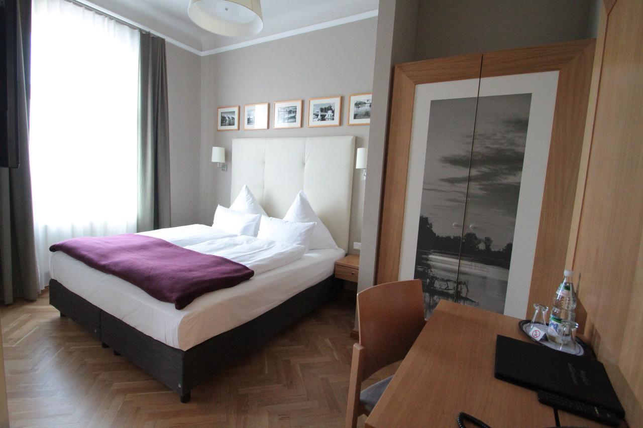 Hotel Am Molkenmarkt Brandenburg  Esterno foto